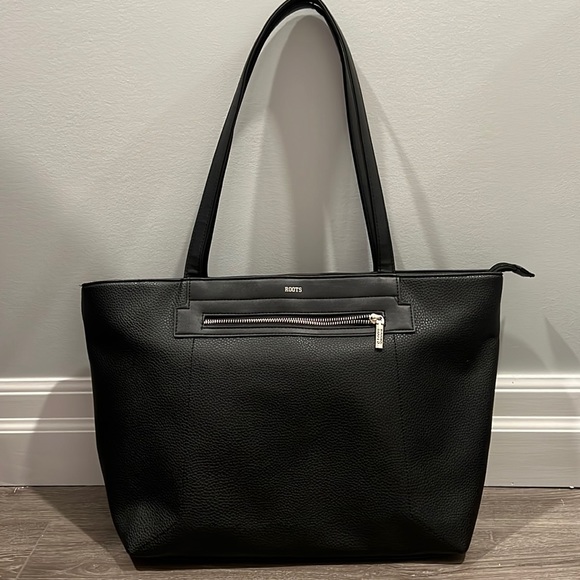 Root’s Tote With Built in Laptop Case - Picture 1 of 5